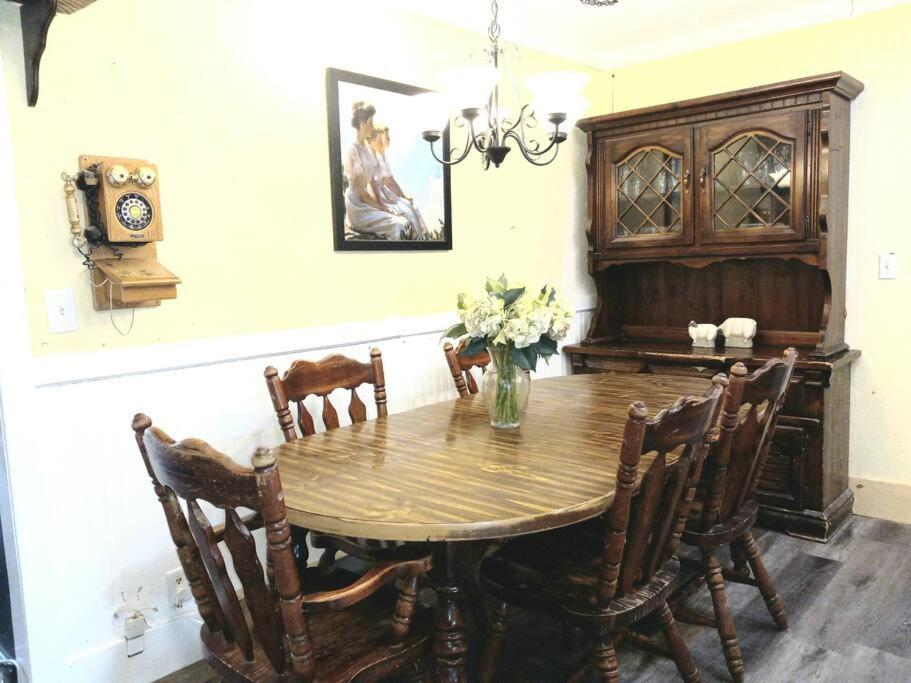 The Goulding Cottage And Farm - 4 Beds, 3 Baths Henrieville Екстериор снимка