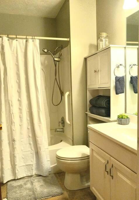 The Goulding Cottage And Farm - 4 Beds, 3 Baths Henrieville Екстериор снимка