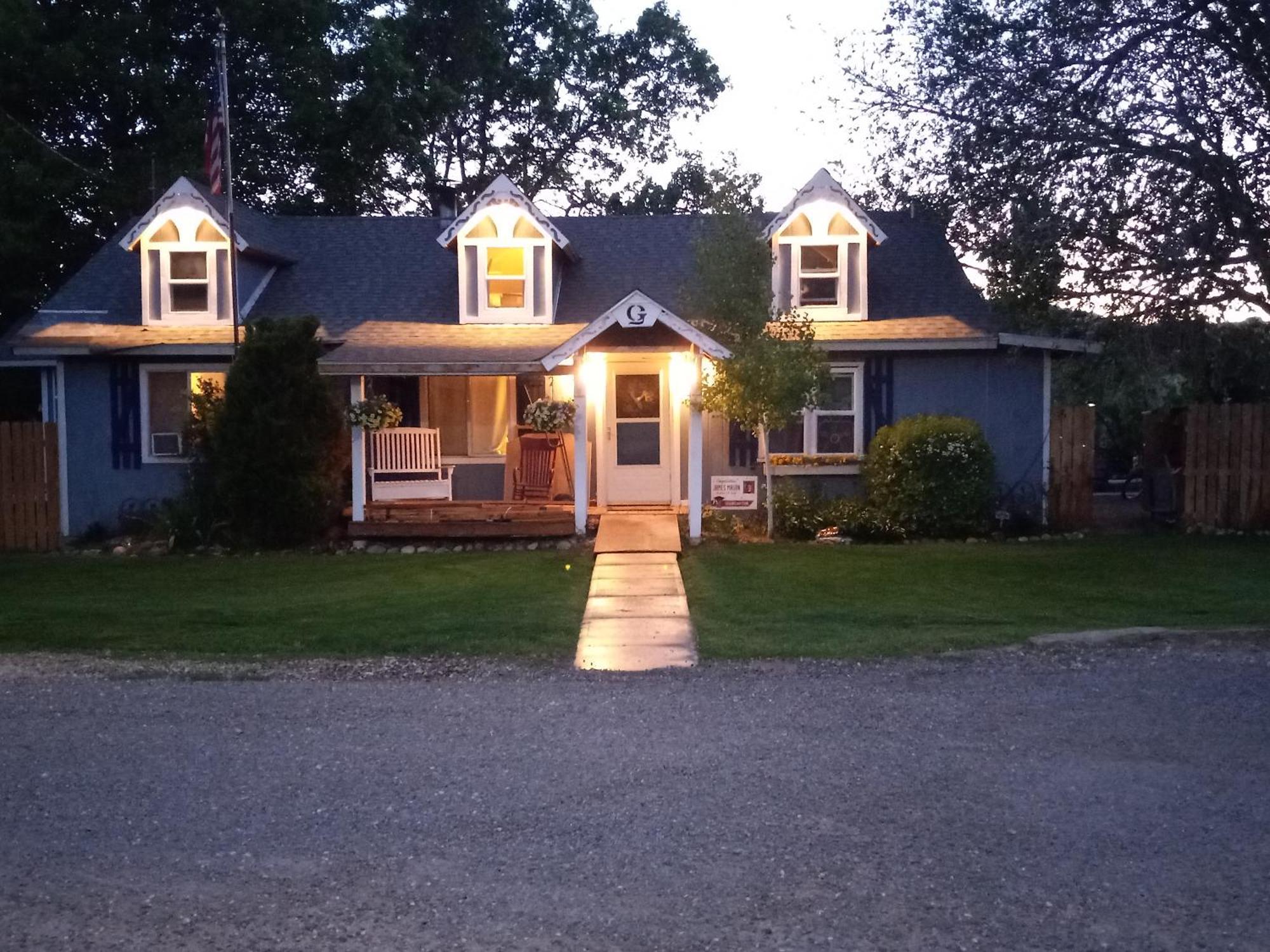 The Goulding Cottage And Farm - 4 Beds, 3 Baths Henrieville Екстериор снимка